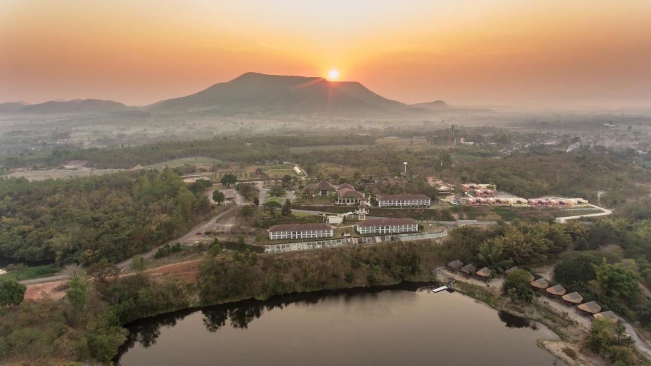 Leaves Valley Resort Nong Ya Plong Dış mekan fotoğraf